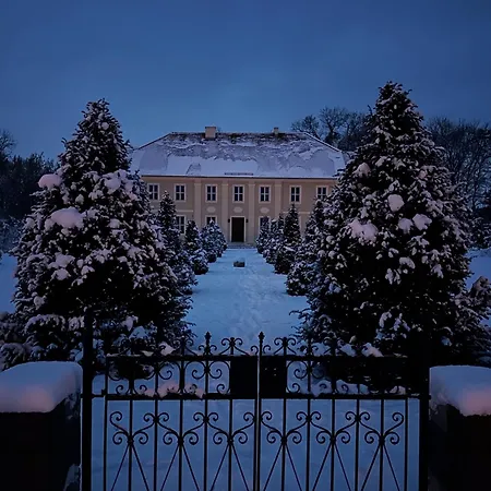 Arboris - Retreat Into The Open Villa *