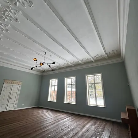 Arboris - Retreat Into The Open Villa