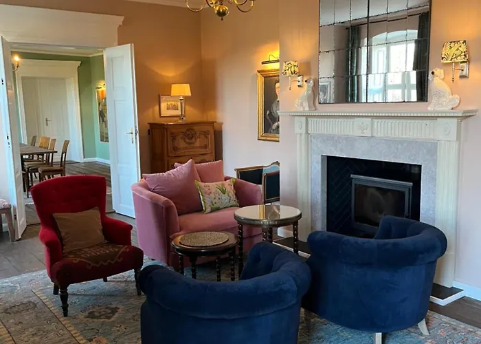 Arboris - Retreat Into The Open Villa